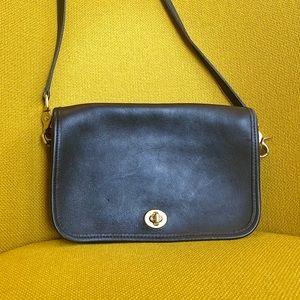 Coach leather bag - vintage in great shape!